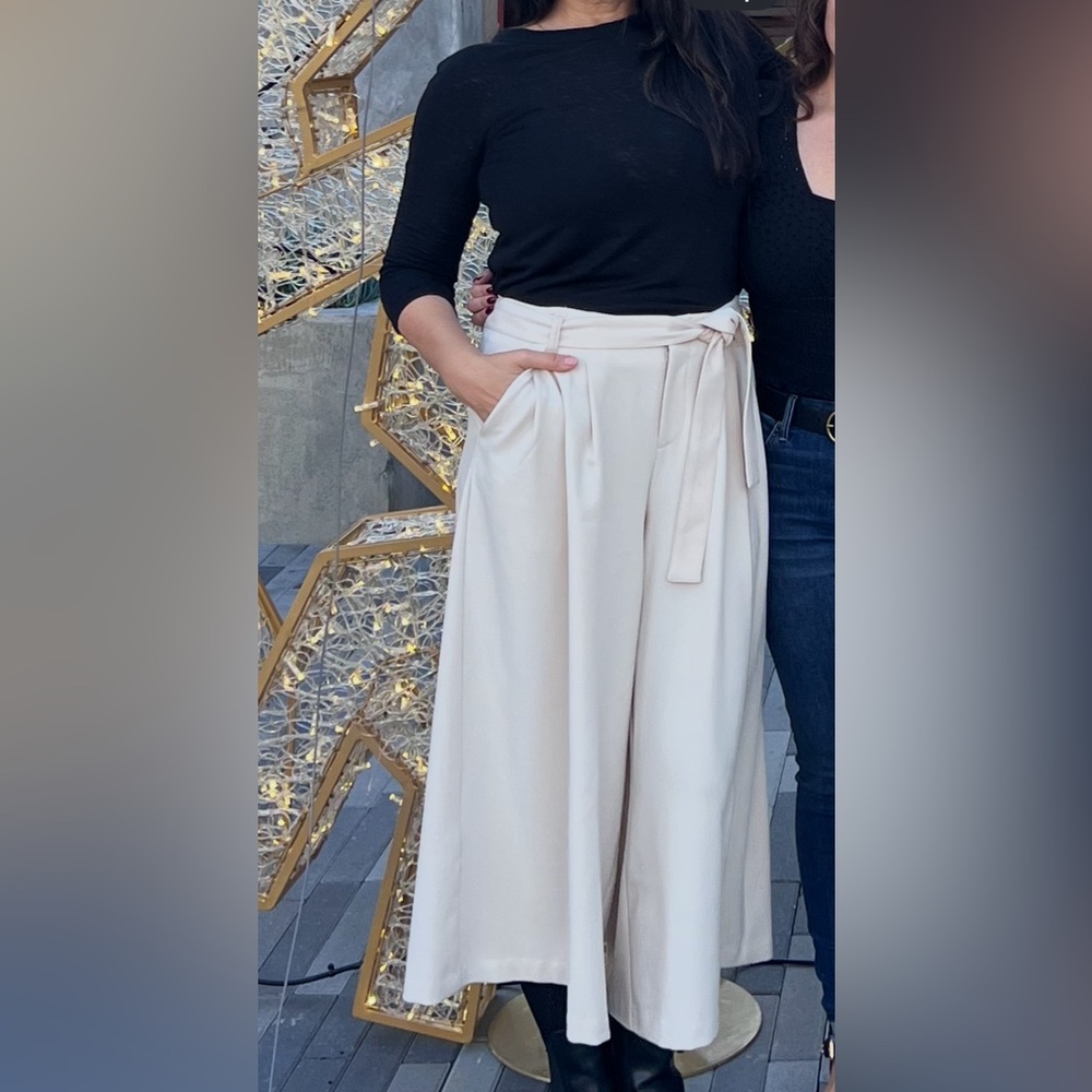 Anthropologie Women's Cream wide leg cropped trousers